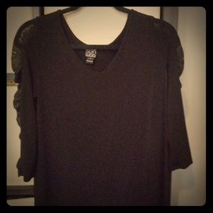Black tunic w/sheer 3/4 sleeve